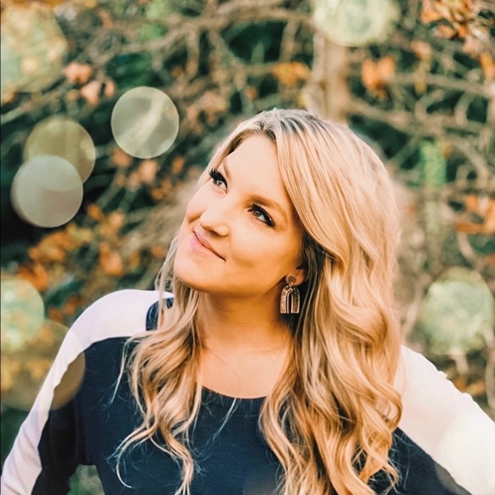 Meet your Posher, Katie